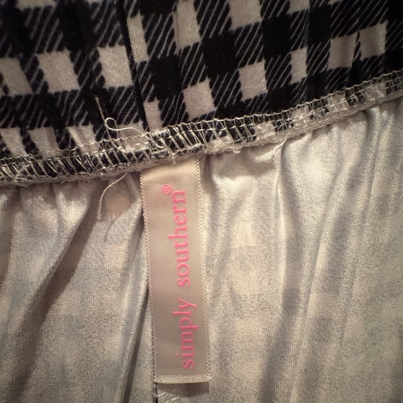 Simply Southern Black and Gray Pajama Set Comfortable Sleepwear - Picture 7 of 11